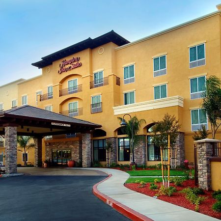 Hampton Inn & Suites Лодай Екстер'єр фото