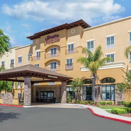 Hampton Inn & Suites Лодай Екстер'єр фото