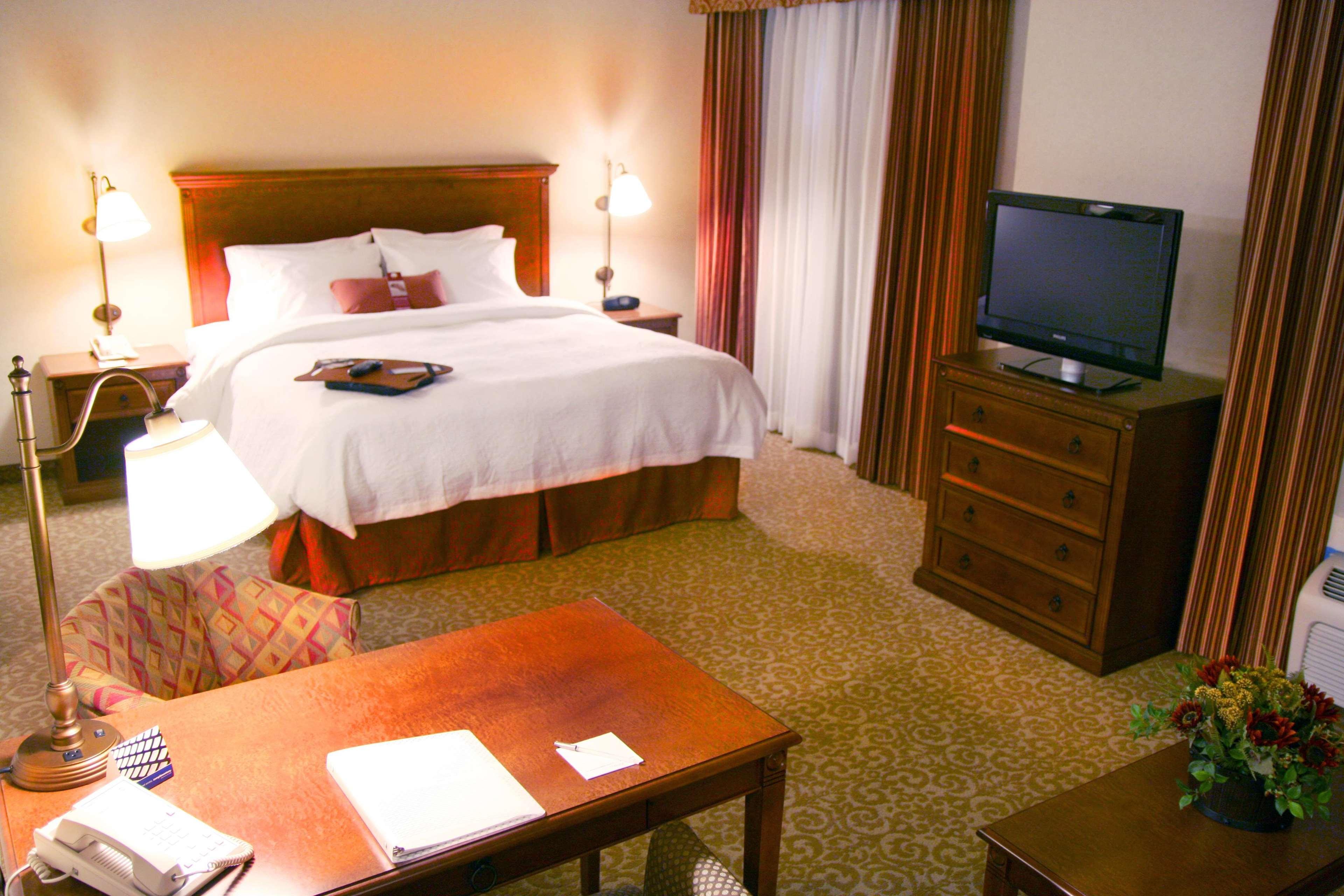 Hampton Inn & Suites Лодай Номер фото