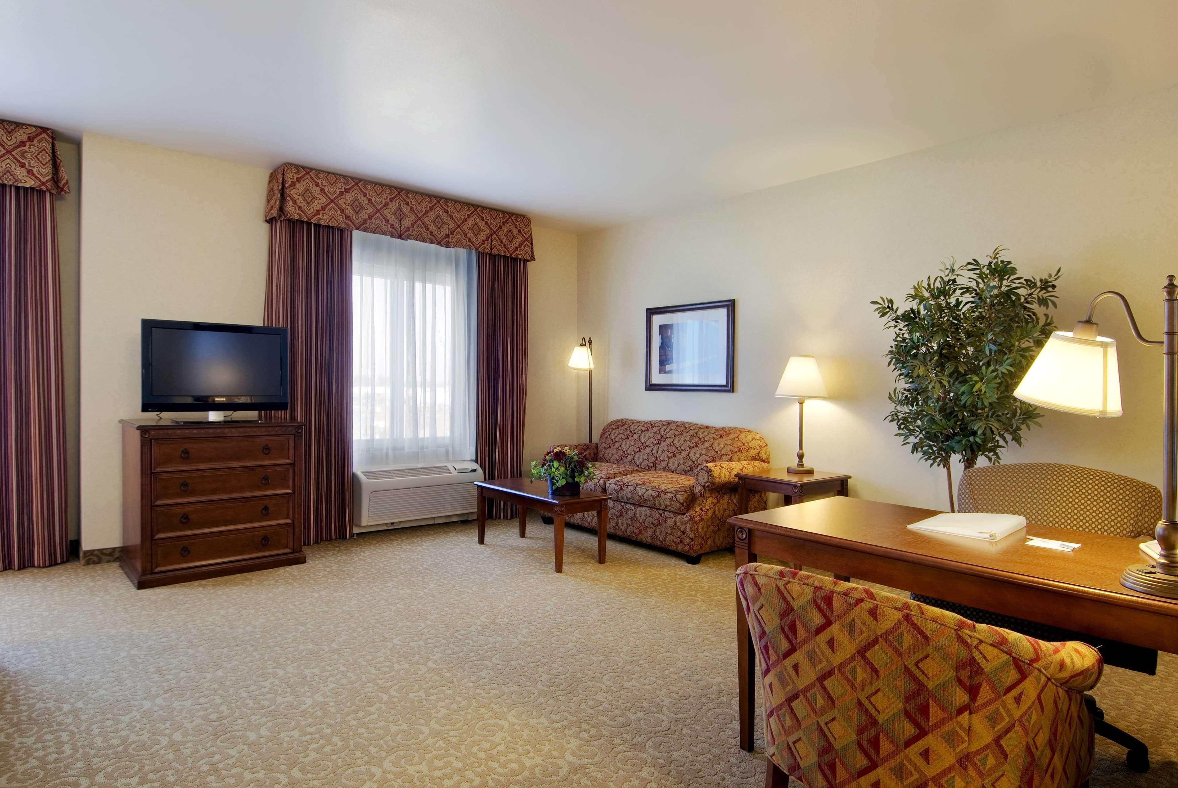 Hampton Inn & Suites Лодай Номер фото