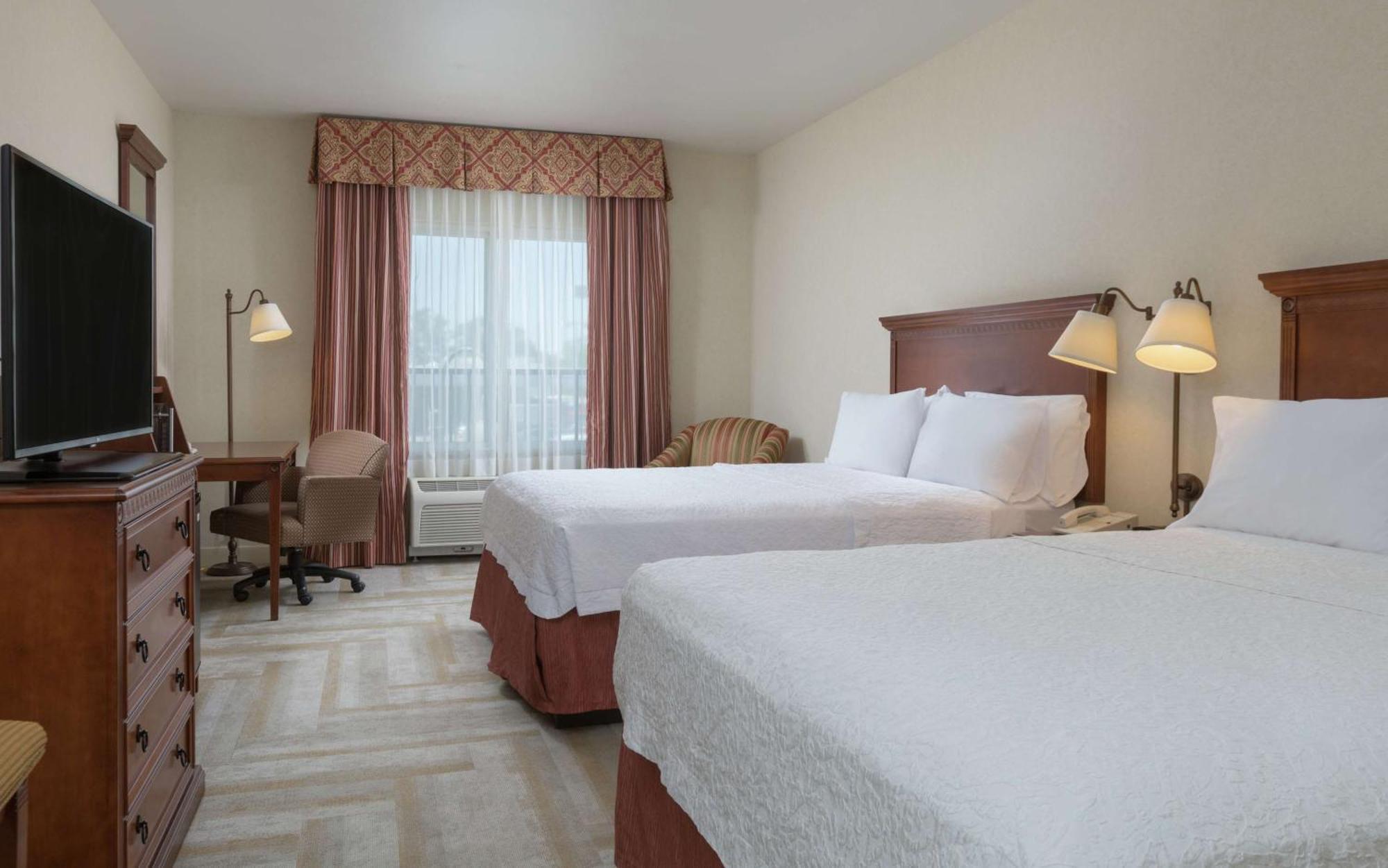 Hampton Inn & Suites Лодай Екстер'єр фото