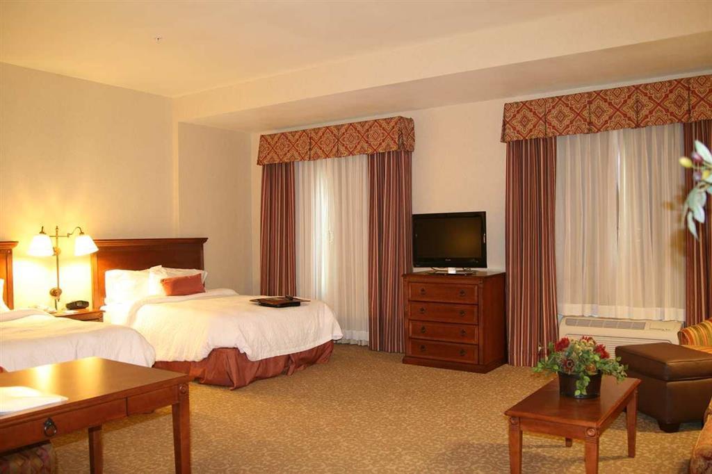 Hampton Inn & Suites Лодай Номер фото