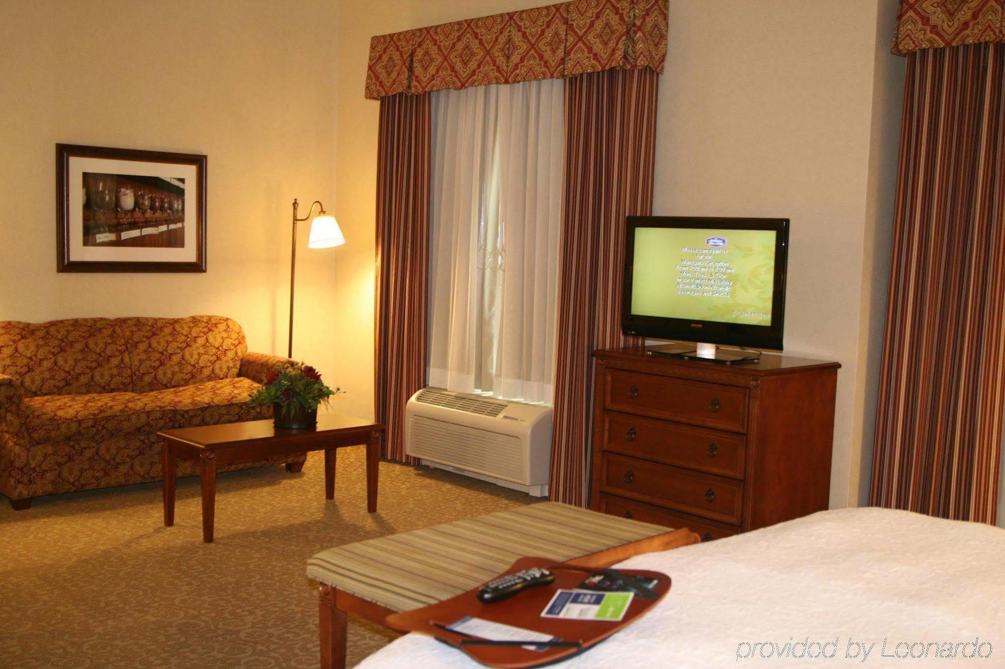 Hampton Inn & Suites Лодай Номер фото